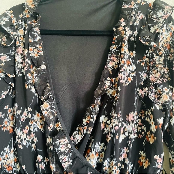Time and Tru floral fall mini dress Medium black chiffon ruffle sleeves feminine - Picture 3 of 11